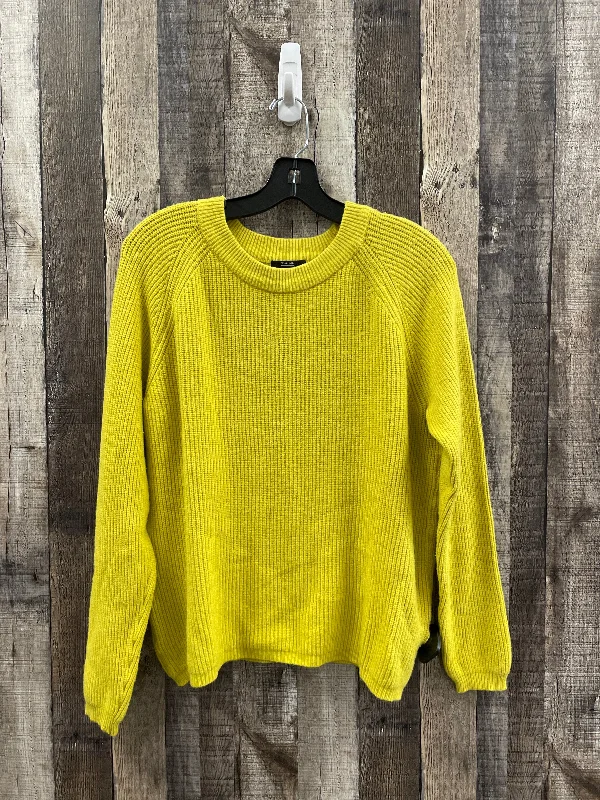 Sweater By Tahari By Arthur Levine In Gold, Size: Xl