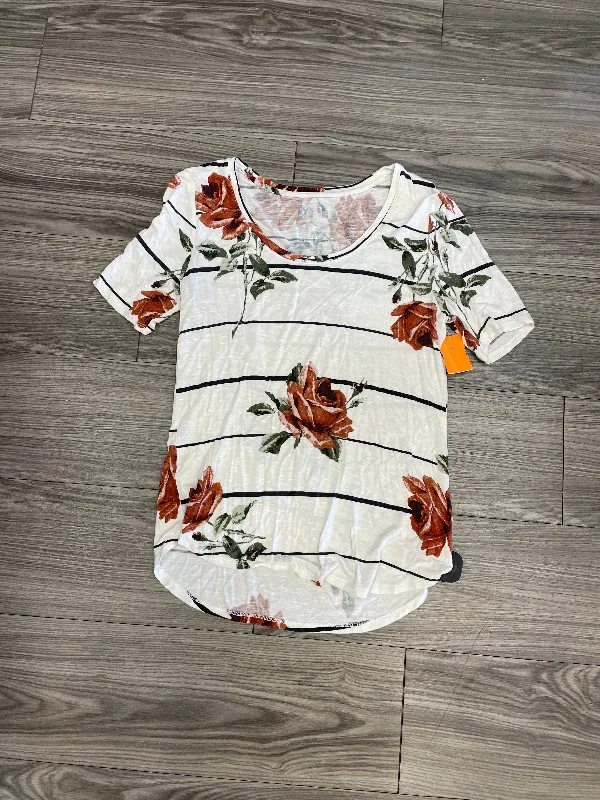 Top Short Sleeve By Maurices  Size: S