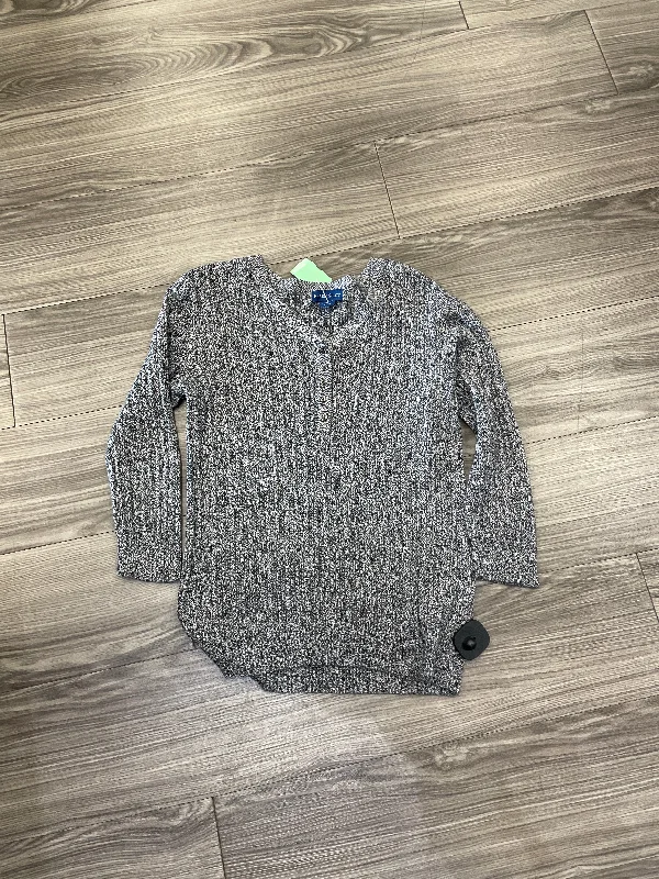 Sweater By Karen Scott In Grey, Size: S