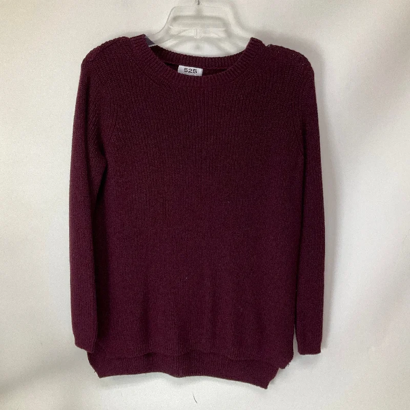 Sweater By 525 America In Maroon, Size: Xs