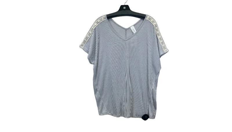 Top Short Sleeve By Honeyme  Size: M